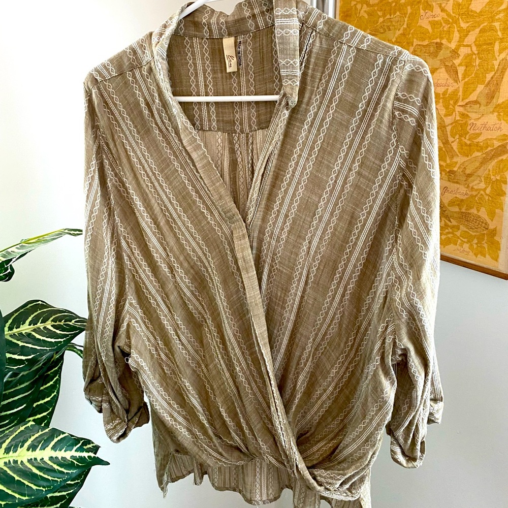 High low twist front top